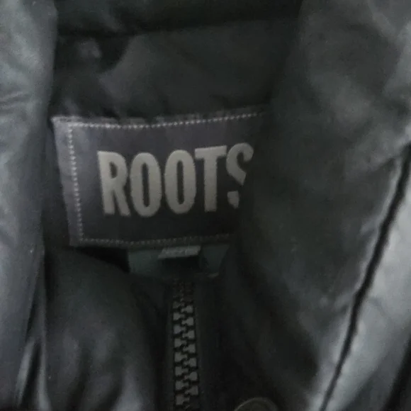 *SOLD* ROOTS down coat feathers long jacket black hood sz XS - Picture 5 of 9